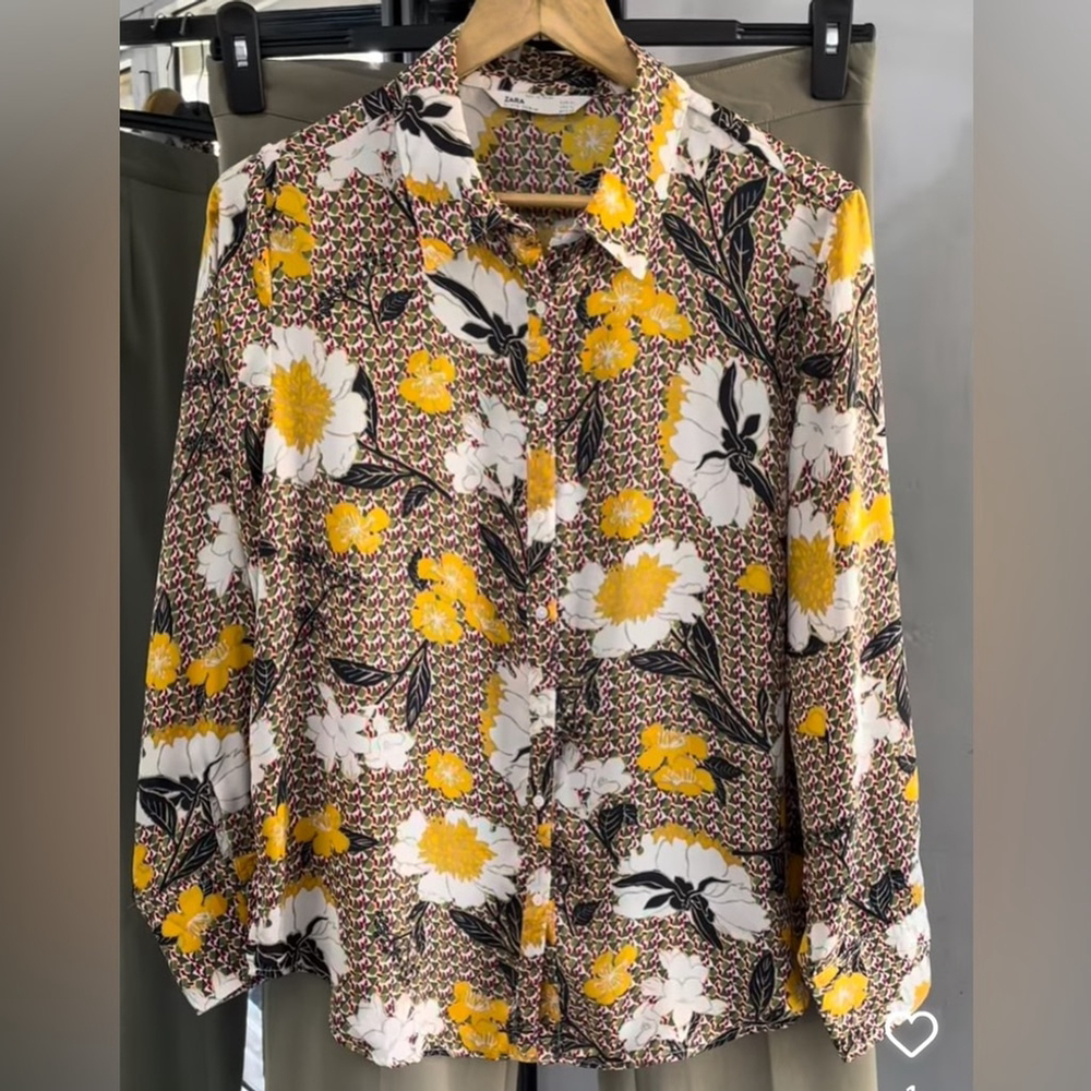 Floral Button-Up Blouse - Yellow and White - Picture 2 of 4